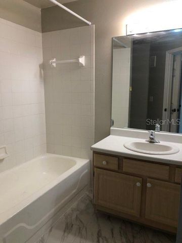 1939 SUMMER CLUB DRIVE 215, Oviedo, FL 32765