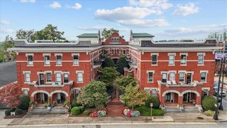 400 E Washington Street Unit 27, Greenville, SC 29601