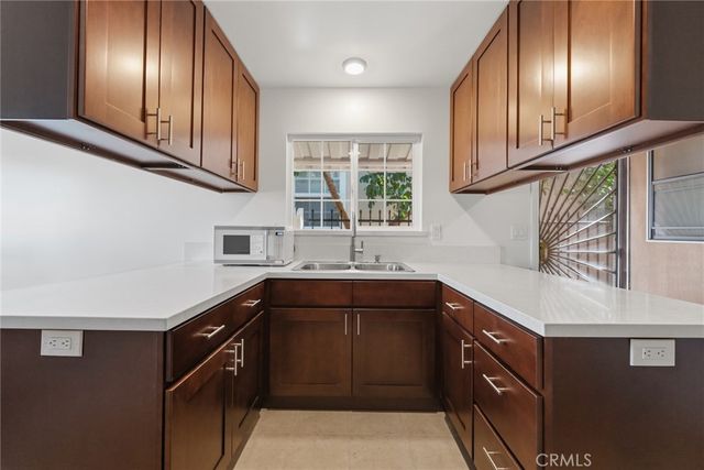 706 E Palmer, Compton, CA 90221