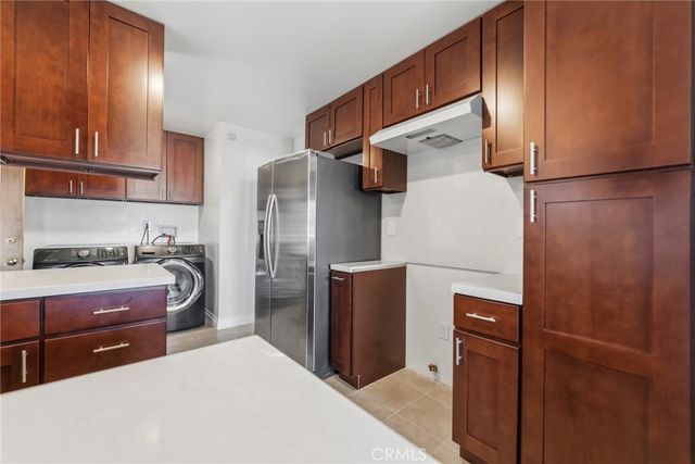 706 E Palmer, Compton, CA 90221