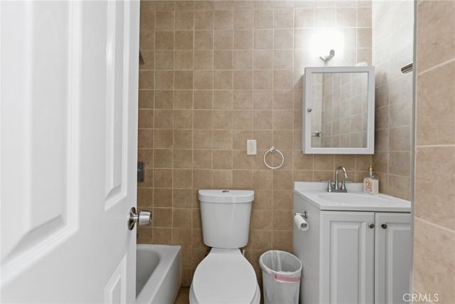 706 E Palmer, Compton, CA 90221