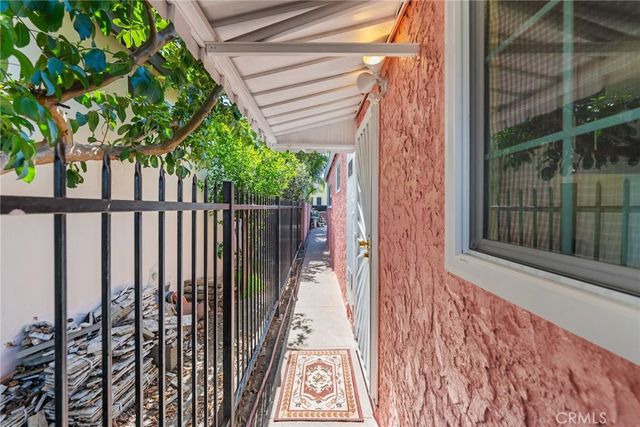 706 E Palmer, Compton, CA 90221