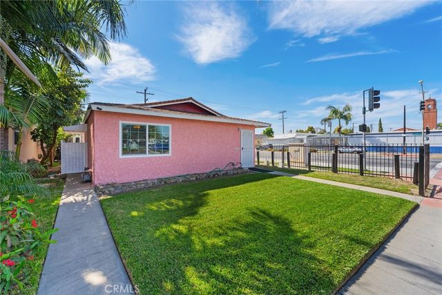 706 E Palmer, Compton, CA 90221