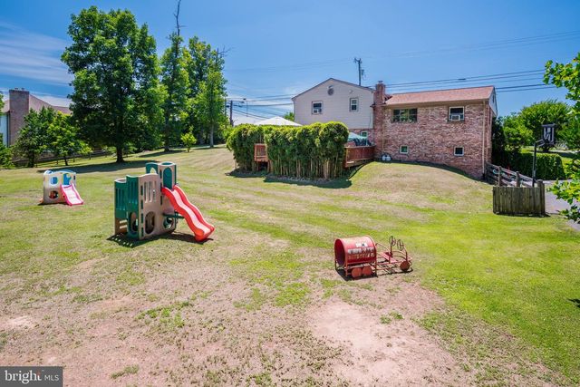 3425 WEST OX RD, Herndon, VA 20171