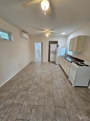 9775 N Loop Rd APT 1, Pensacola, FL 32507