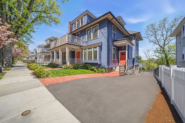 197 Winchester St 197, Brookline, MA 02446
