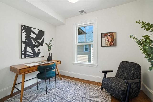 197 Winchester St 197, Brookline, MA 02446