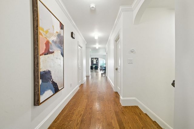 197 Winchester St 197, Brookline, MA 02446
