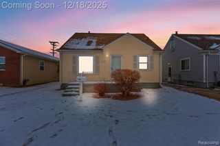 27550 Garfield Street, Roseville, MI 48066