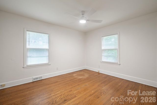 7122 Mallard Creek Road, Charlotte, NC 28262