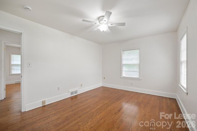 7122 Mallard Creek Road, Charlotte, NC 28262
