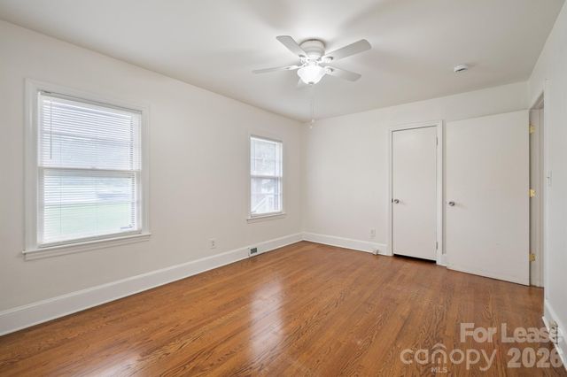 7122 Mallard Creek Road, Charlotte, NC 28262
