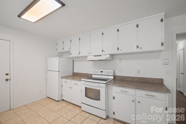 7122 Mallard Creek Road, Charlotte, NC 28262
