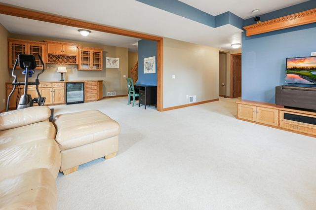 604 17th Street N, Sartell, MN 56377