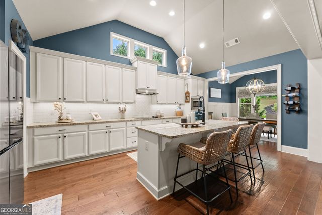 686 Lake Crest Drive, Jefferson, GA 30549