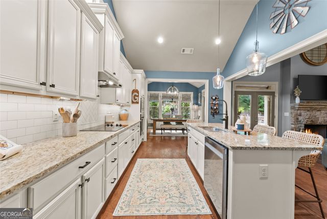 686 Lake Crest Drive, Jefferson, GA 30549