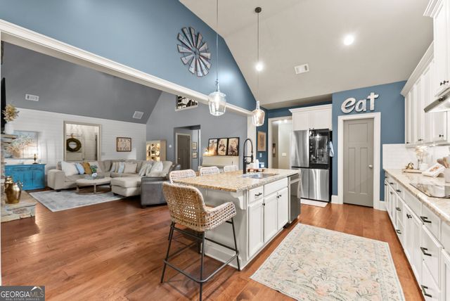 686 Lake Crest Drive, Jefferson, GA 30549