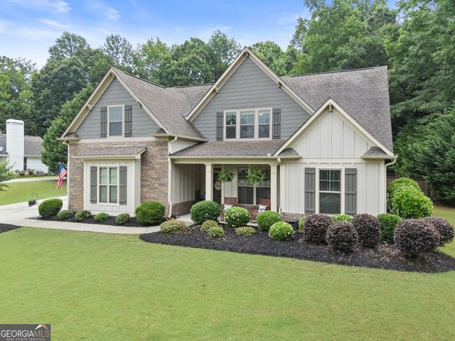 686 Lake Crest Drive, Jefferson, GA 30549