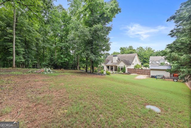 686 Lake Crest Drive, Jefferson, GA 30549