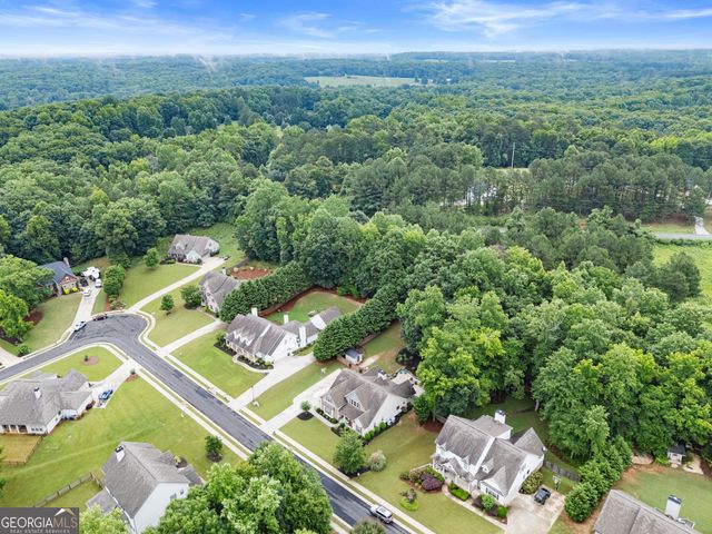 686 Lake Crest Drive, Jefferson, GA 30549