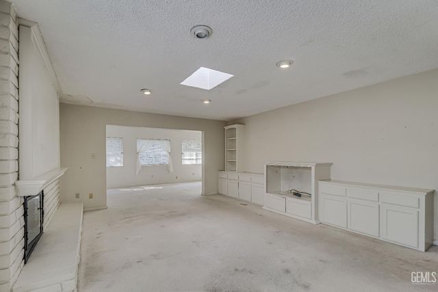 205 Haggin Street, Bakersfield, CA 93309