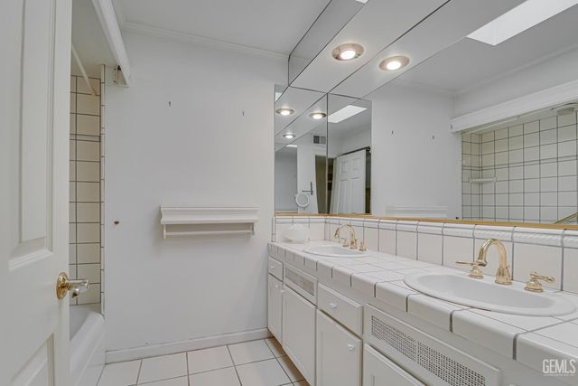 205 Haggin Street, Bakersfield, CA 93309