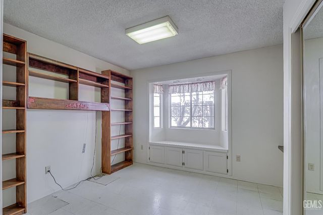 205 Haggin Street, Bakersfield, CA 93309