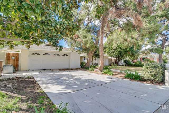 205 Haggin Street, Bakersfield, CA 93309