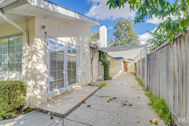 205 Haggin Street, Bakersfield, CA 93309