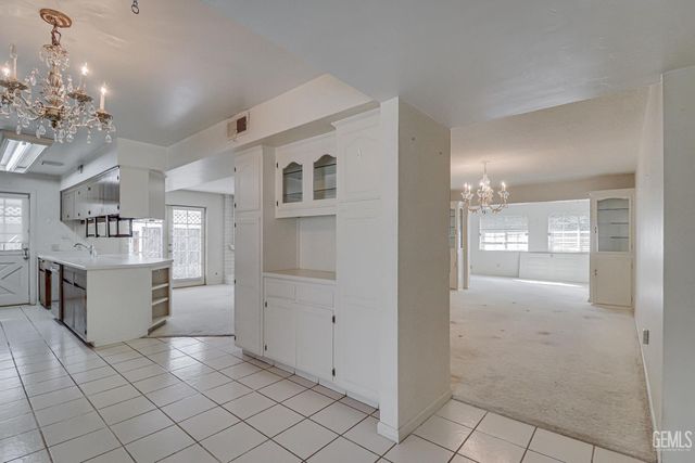 205 Haggin Street, Bakersfield, CA 93309