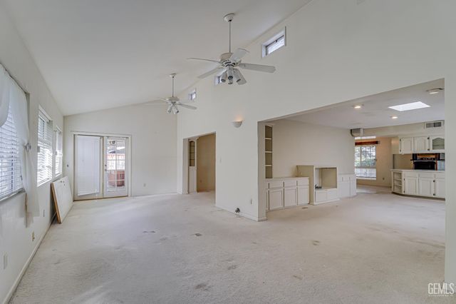 205 Haggin Street, Bakersfield, CA 93309