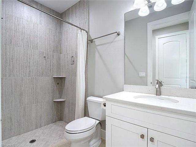 594 31st ST NW, Naples, FL 34120