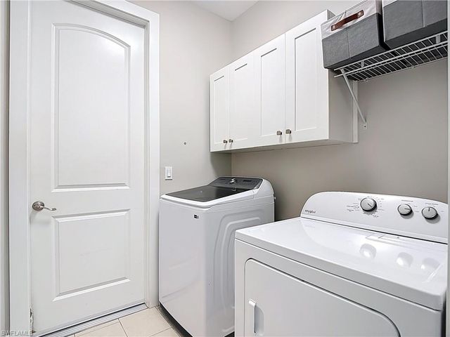 594 31st ST NW, Naples, FL 34120