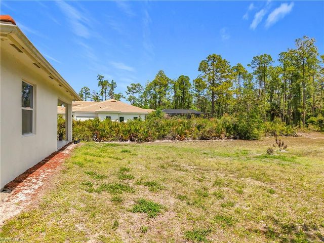 594 31st ST NW, Naples, FL 34120