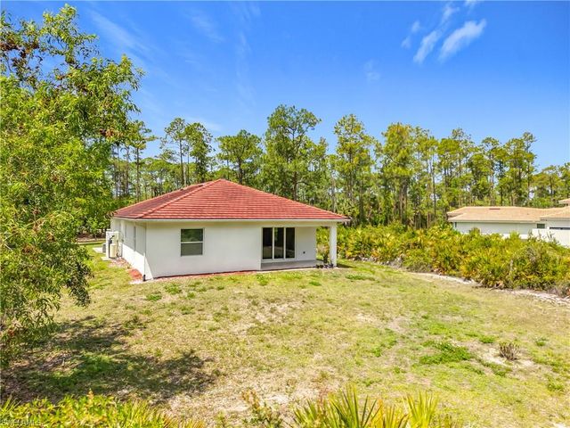 594 31st ST NW, Naples, FL 34120