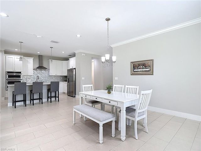 594 31st ST NW, Naples, FL 34120