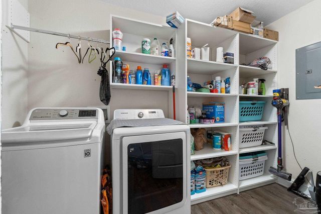 7986 Majestic Cypress Dr, Milton, FL 32583