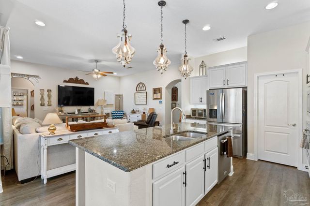 7986 Majestic Cypress Dr, Milton, FL 32583