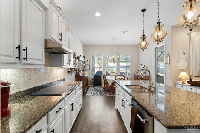 7986 Majestic Cypress Dr, Milton, FL 32583