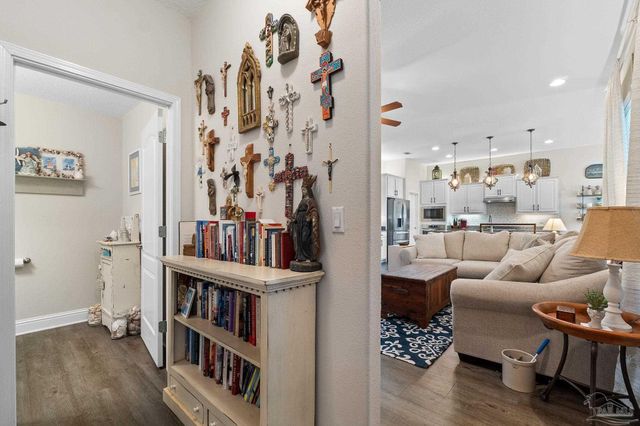 7986 Majestic Cypress Dr, Milton, FL 32583