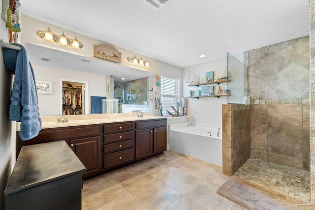 7986 Majestic Cypress Dr, Milton, FL 32583