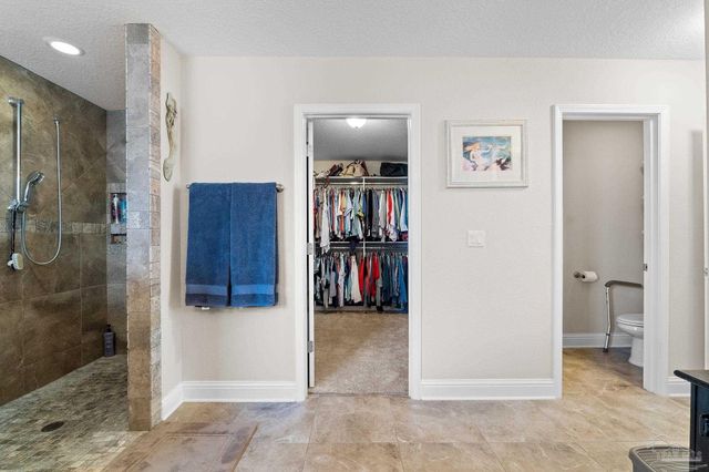 7986 Majestic Cypress Dr, Milton, FL 32583