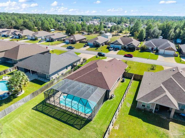 7986 Majestic Cypress Dr, Milton, FL 32583