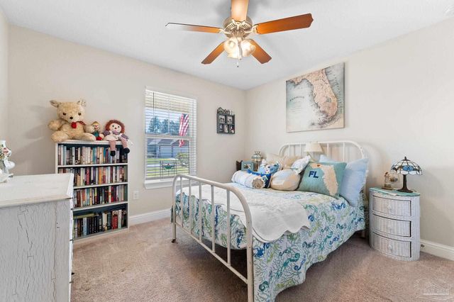 7986 Majestic Cypress Dr, Milton, FL 32583