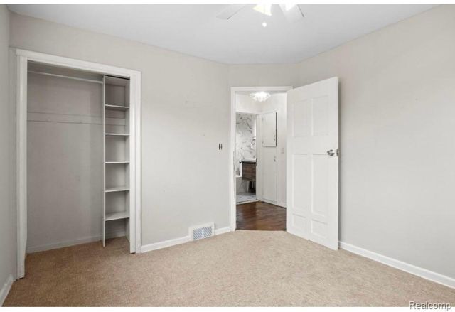 10049 Inkster Rd., Livonia, MI 48150