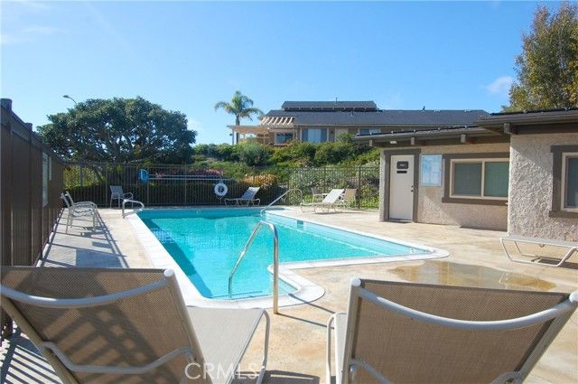 718 Calle Bahia, San Clemente, CA 92672