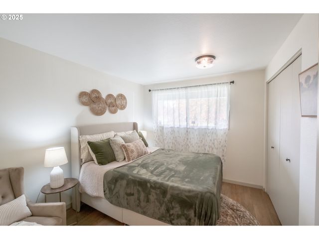 5015 Ne AUBURN Rd, Salem, OR 97317