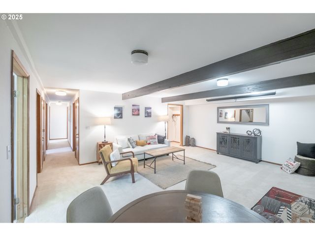 5015 Ne AUBURN Rd, Salem, OR 97317