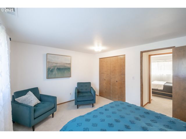 5015 Ne AUBURN Rd, Salem, OR 97317