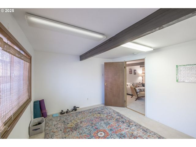 5015 Ne AUBURN Rd, Salem, OR 97317